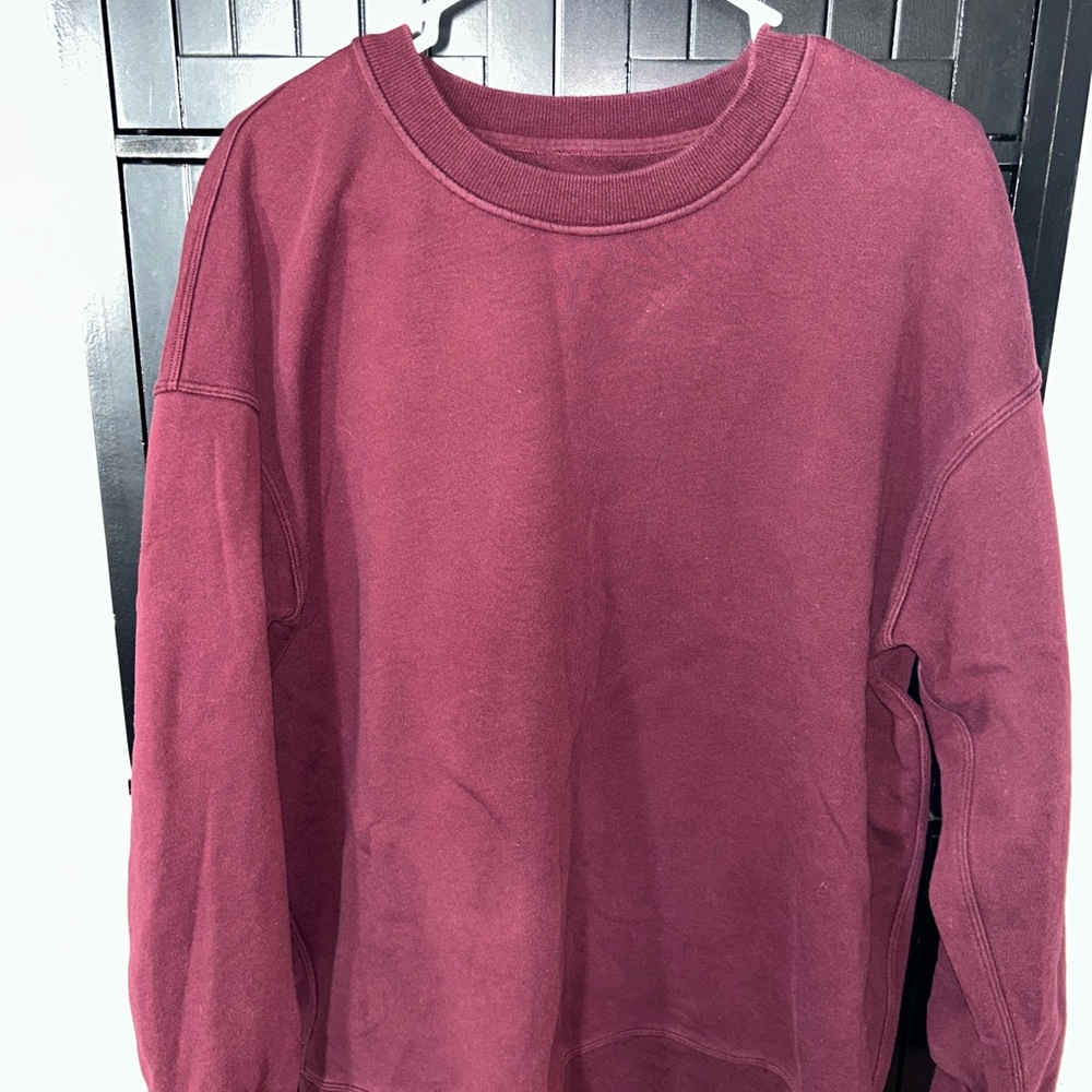 Lululemon size 8 perfectly oversized crew